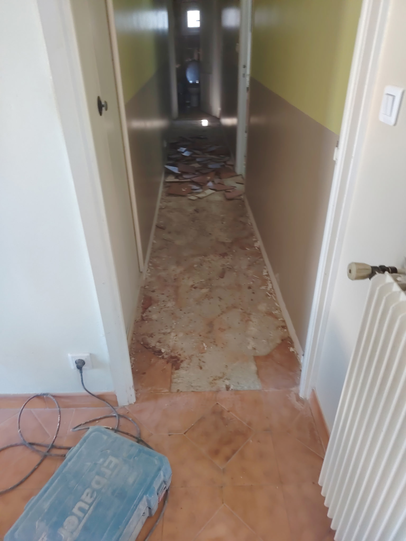 Dépose et préparation d’un couloir par JD Pro Carrelage