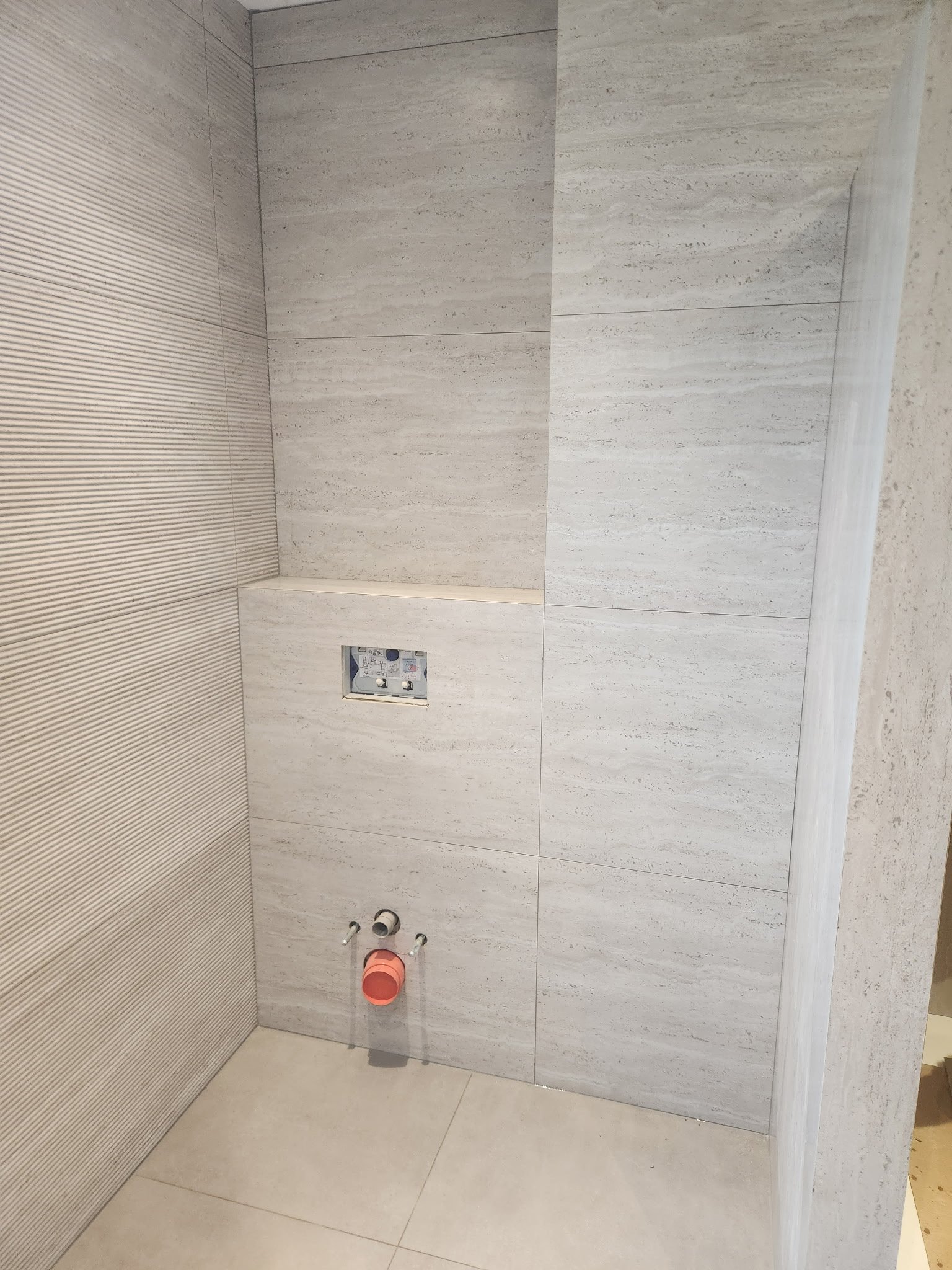 Finition murale effet pierre par JD Pro Carrelage